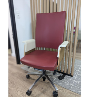 FAUTEUIL GARBO CUIR ROUGE-ACC CUIR ECRU/NOYER