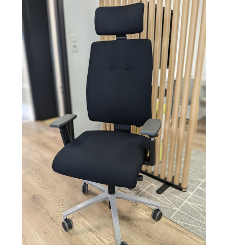 FAUTEUIL SYNCH AVEC TETIERE SESTA-NOIR-PIET GRIS  ALU